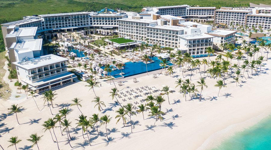 Hyatt Zilara Cap Cana adults-only all-inclusive resort in Cap Cana with infinity pools, modern architecture, and Caribbean beachfront.